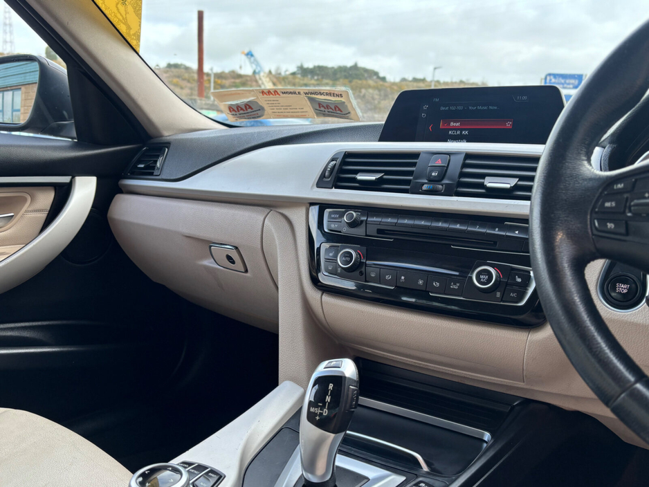 2018 BMW 3 Series - image 9