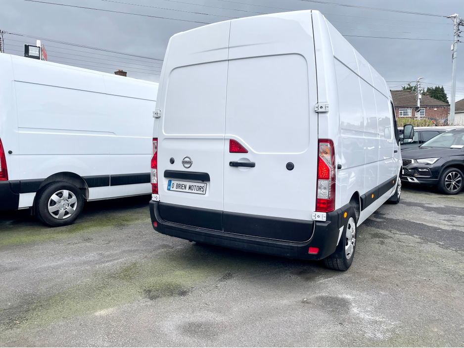 2021 Nissan NV400 - image 19