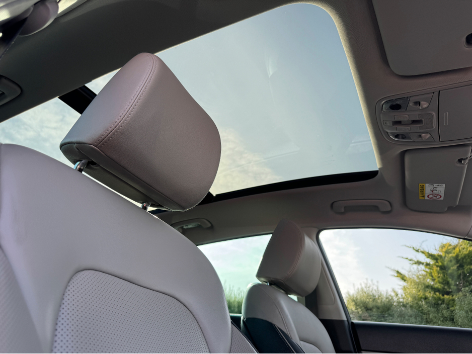 2020 Kia Sportage - image 31