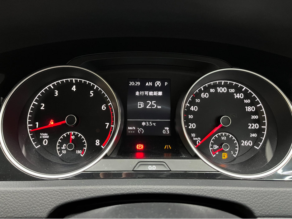 2017 Volkswagen Golf - image 18