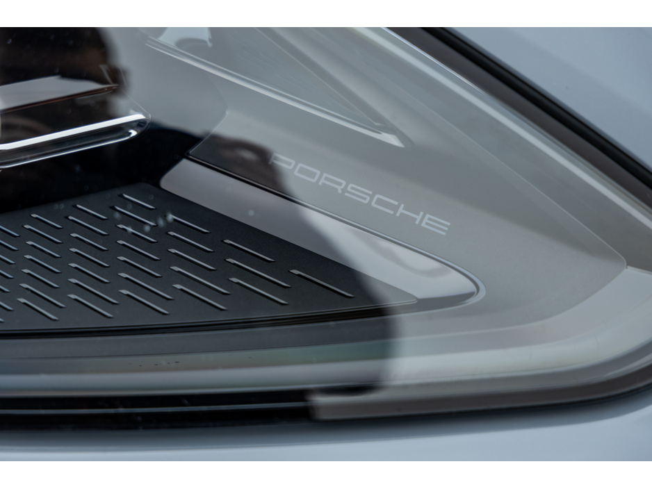 2024 Porsche Cayenne E-HYBRID 4DR AUTO *MEGA SPEC* €107,900