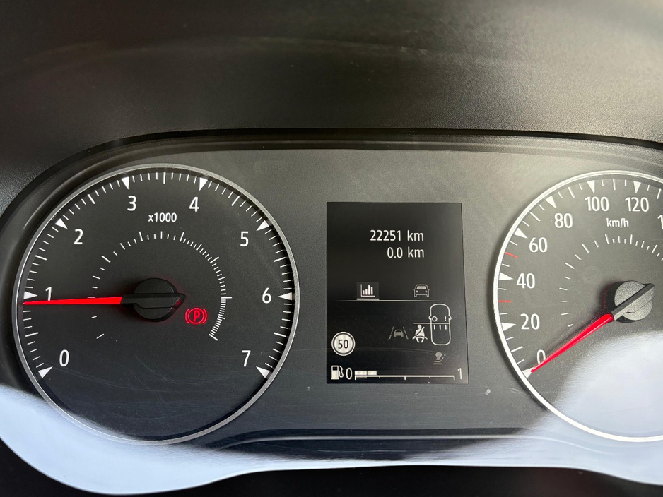 2025 Dacia Sandero - image 9