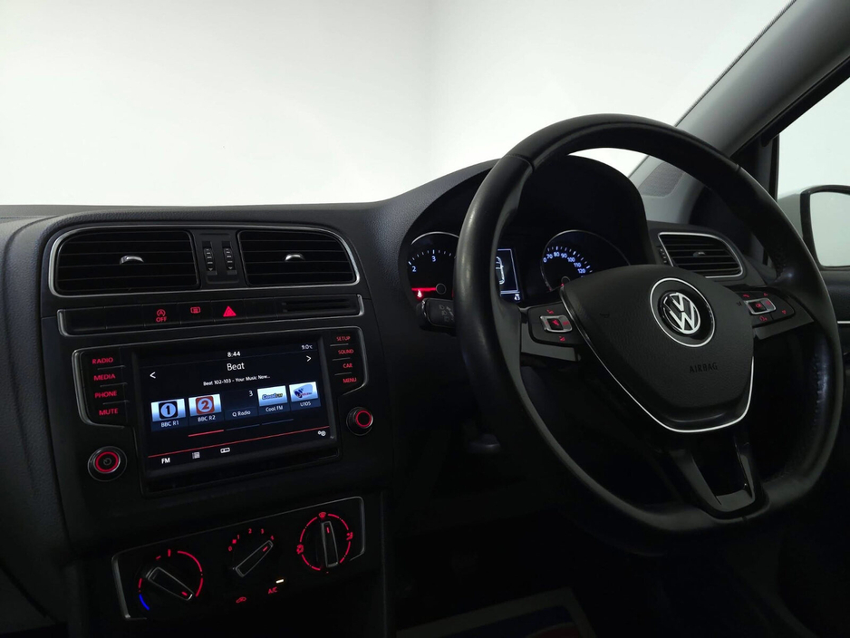 2015 Volkswagen Polo  €11,950