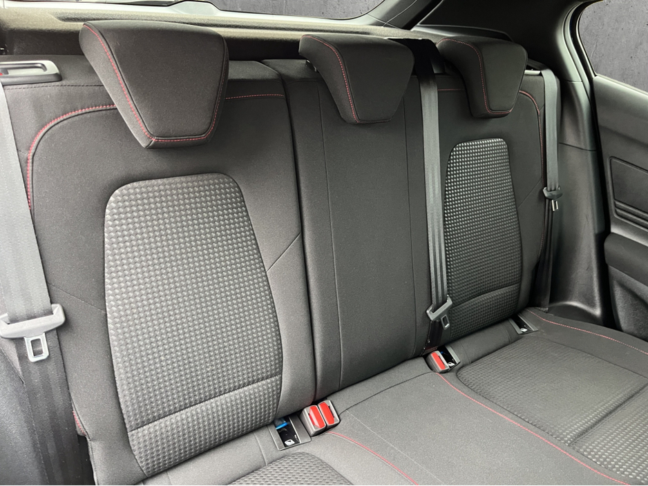 2023 Ford Focus - image 15