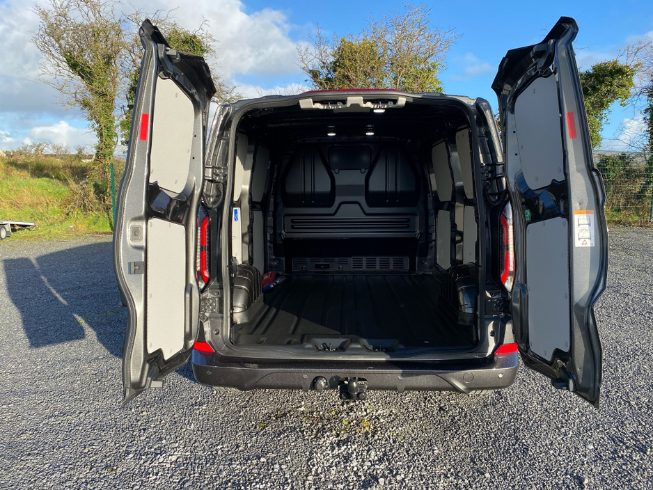 2025 Ford Transit Custom Sport 2.5 PHEV 232BHP SWB