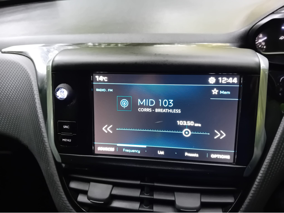 2018 Peugeot 2008 - image 22