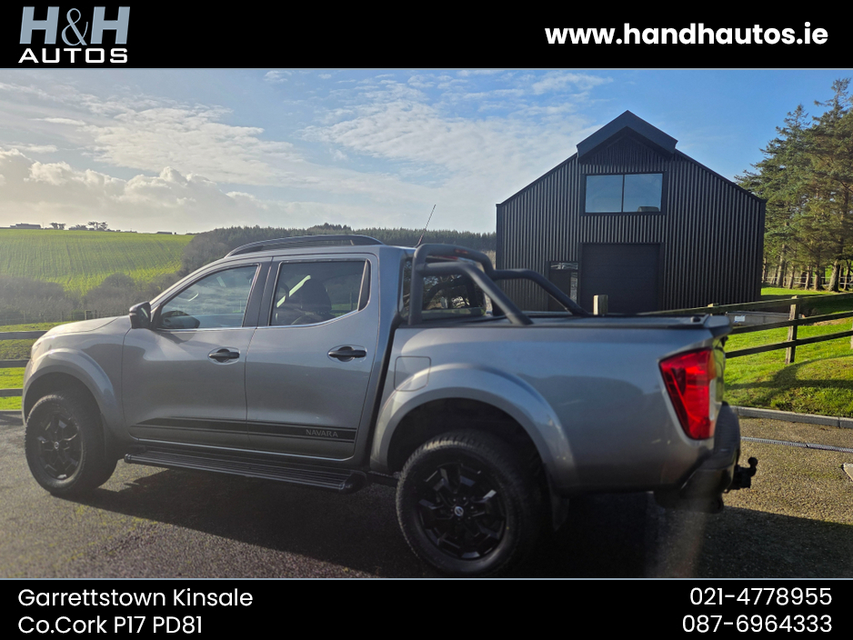 2019 Nissan Navara - image 8