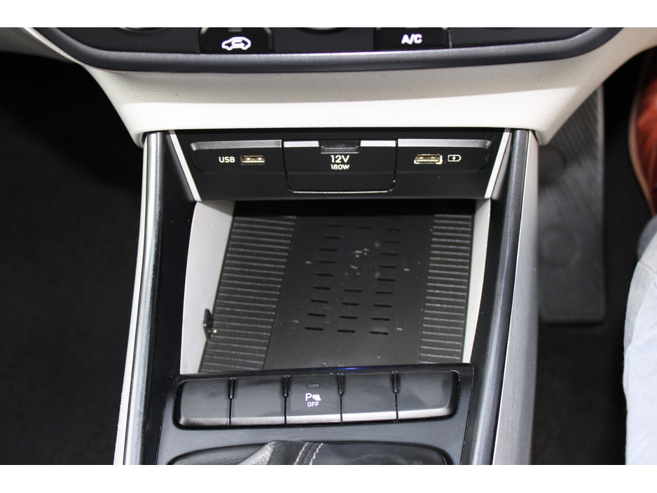 2021 Hyundai i20 - image 20