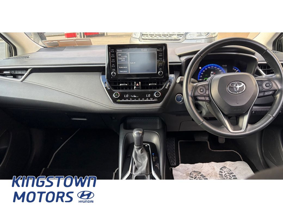 2022 Toyota Corolla HYB Luna Saloon 4DR AU €25,750