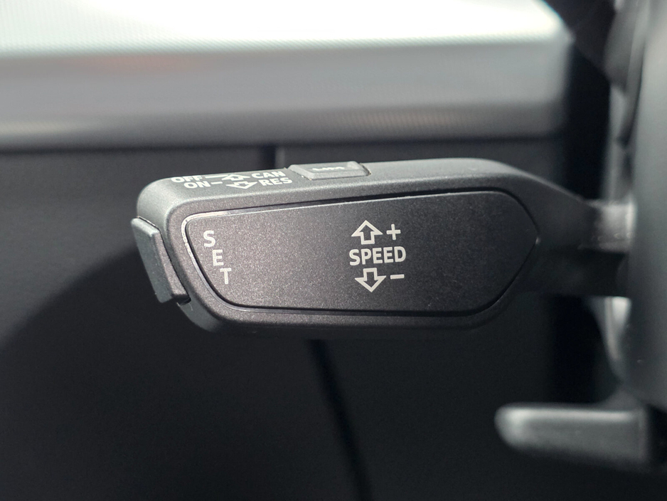 2018 Audi Q5 2.0TDI 150 SE €25,990