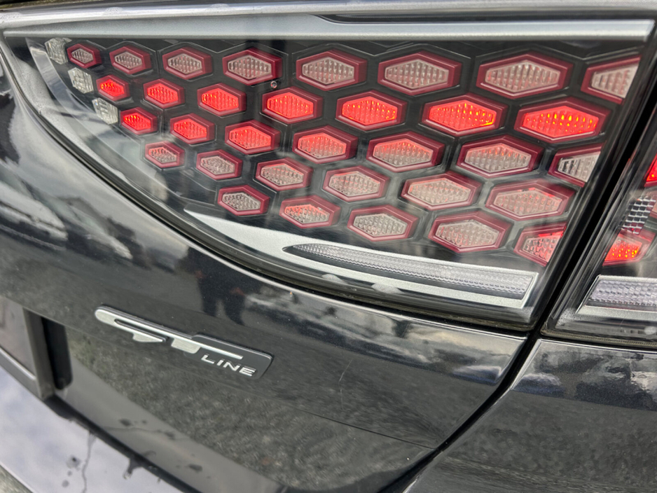 2023 Kia Ceed - image 7