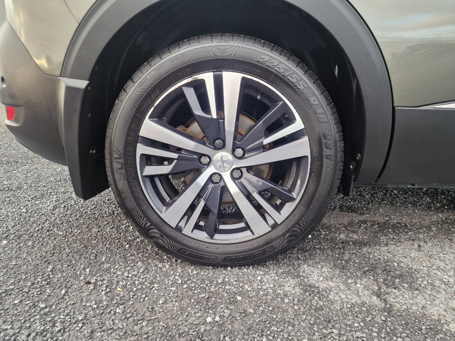 2019 Peugeot 5008 Allure 7SEATS 1.5 Blue HDI 130 4D €20,950