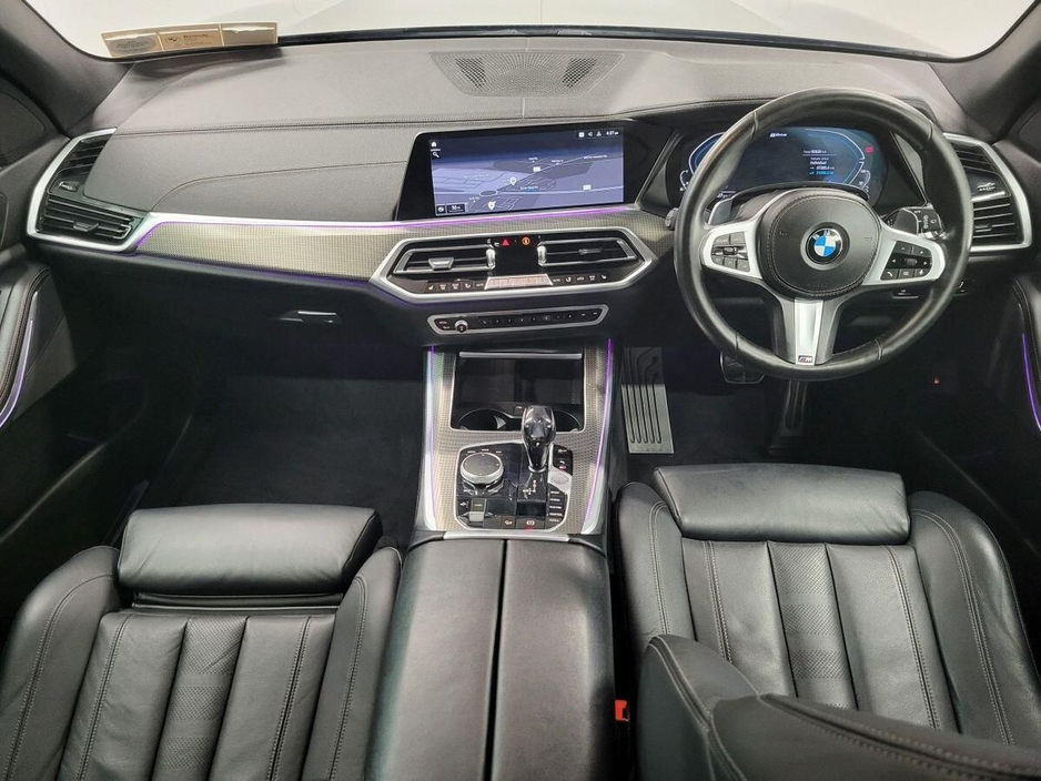 2021 BMW X5 - image 4