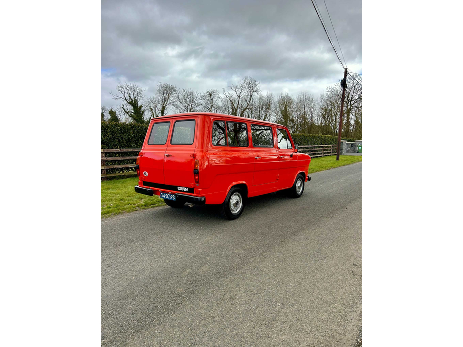 1976 Ford Transit Custom Kombi - image 7