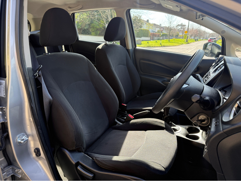 2015 Nissan Note - image 8