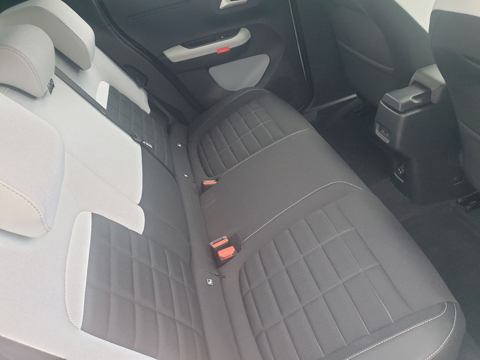 2026 Citroen e-C3 - image 15