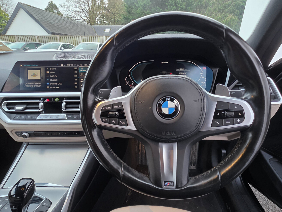 2021 BMW 3 Series - image 17