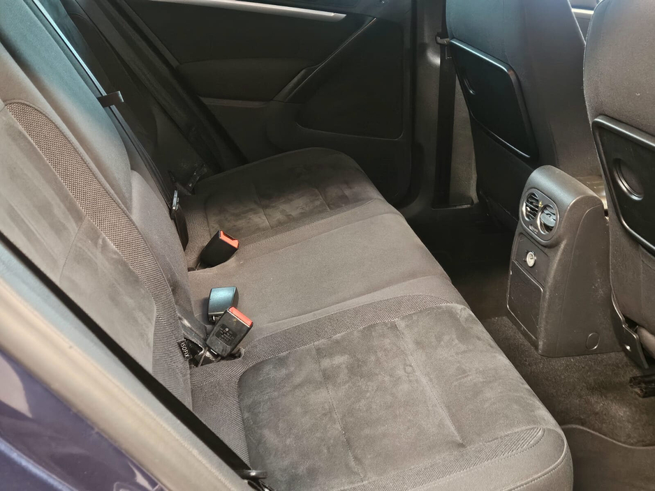 2013 Volkswagen Tiguan - image 5