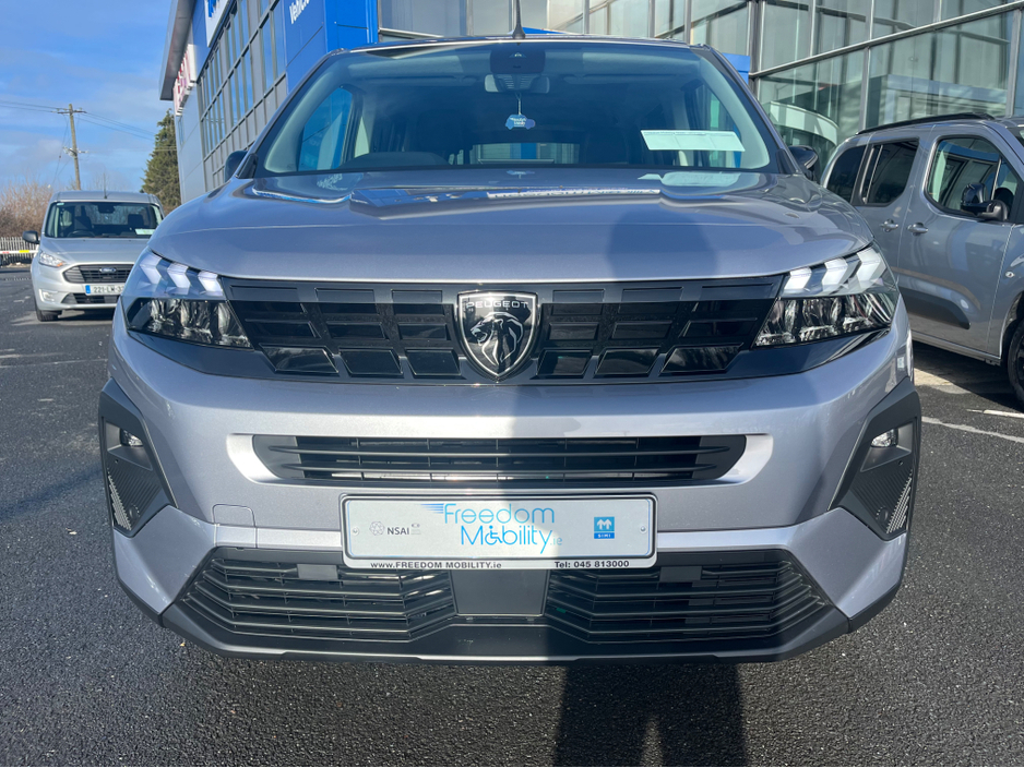 2024 Peugeot Rifter New Model Wheelchair Accessible Low Kms €26,950