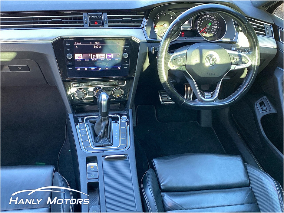 2020 Volkswagen Passat - image 16