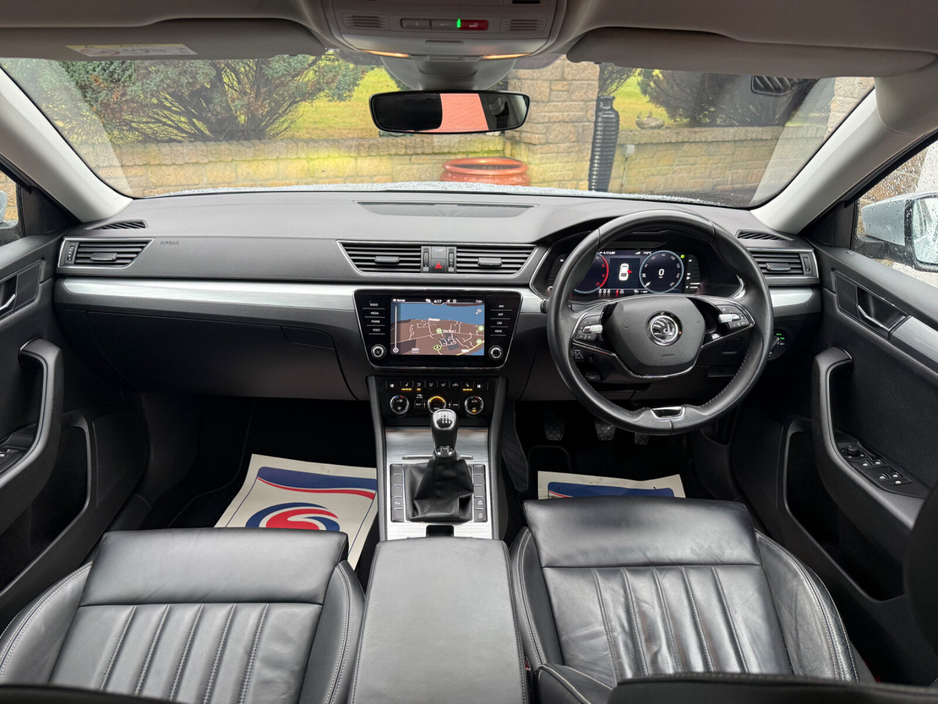 2022 Skoda Superb - image 20