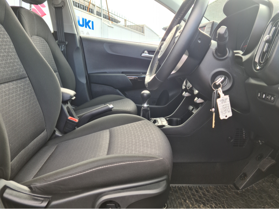 2023 Kia Picanto - image 10