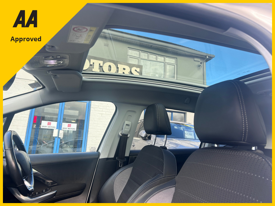 2019 Peugeot 2008 2019 PEUGEOT 2008 1.2 PETROL AUTO PAN ROOF €13,950