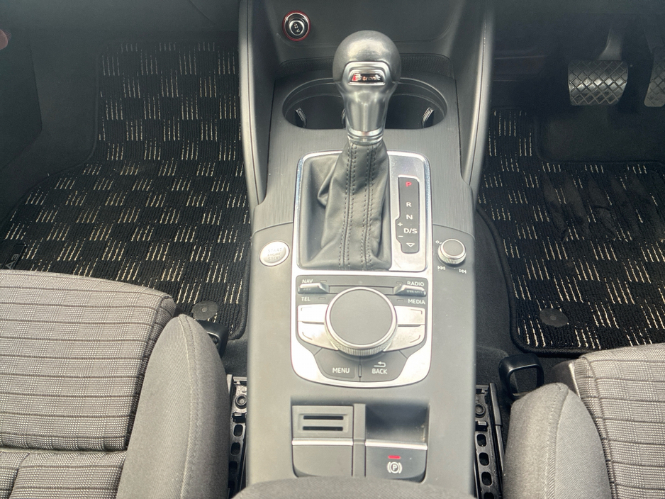 2015 Audi A3 - image 19