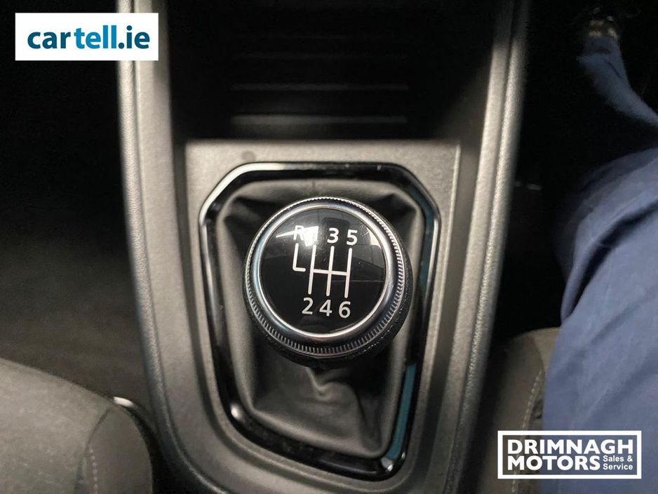 2022 Renault Clio - image 10