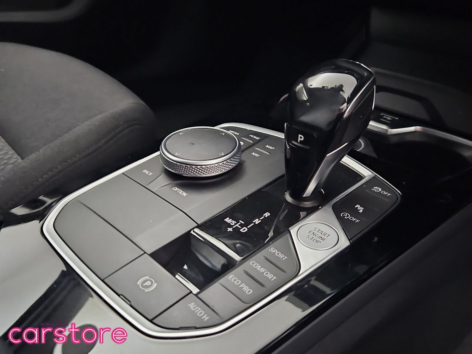 2020 BMW 1 Series - image 19