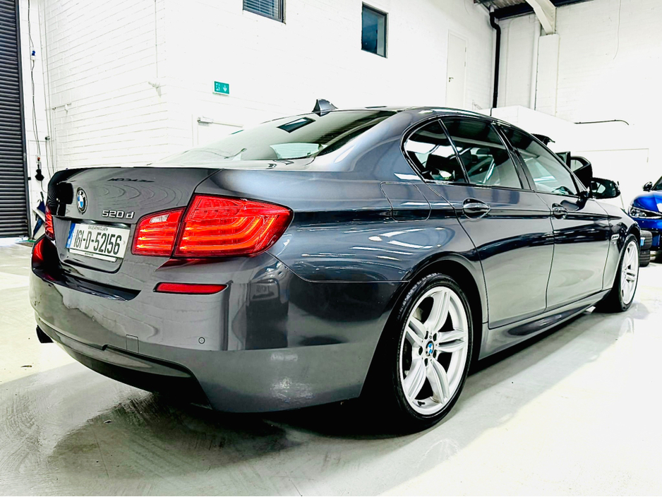 2016 BMW 5 Series - image 8