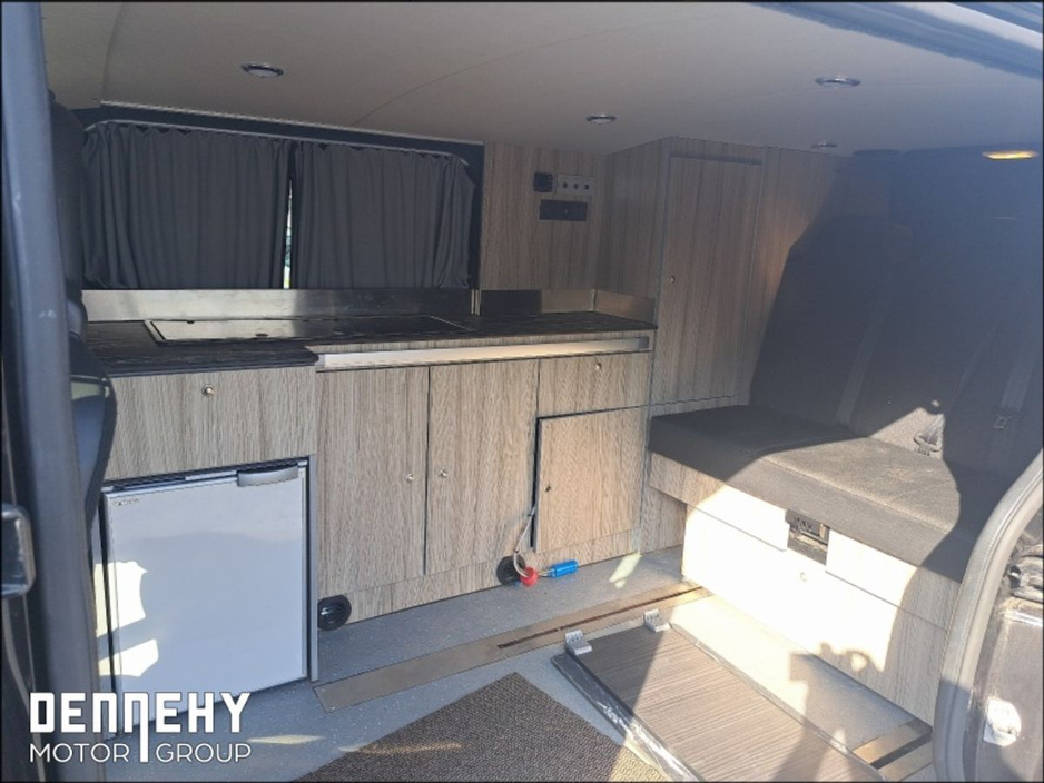 2019 Renault Trafic - image 13