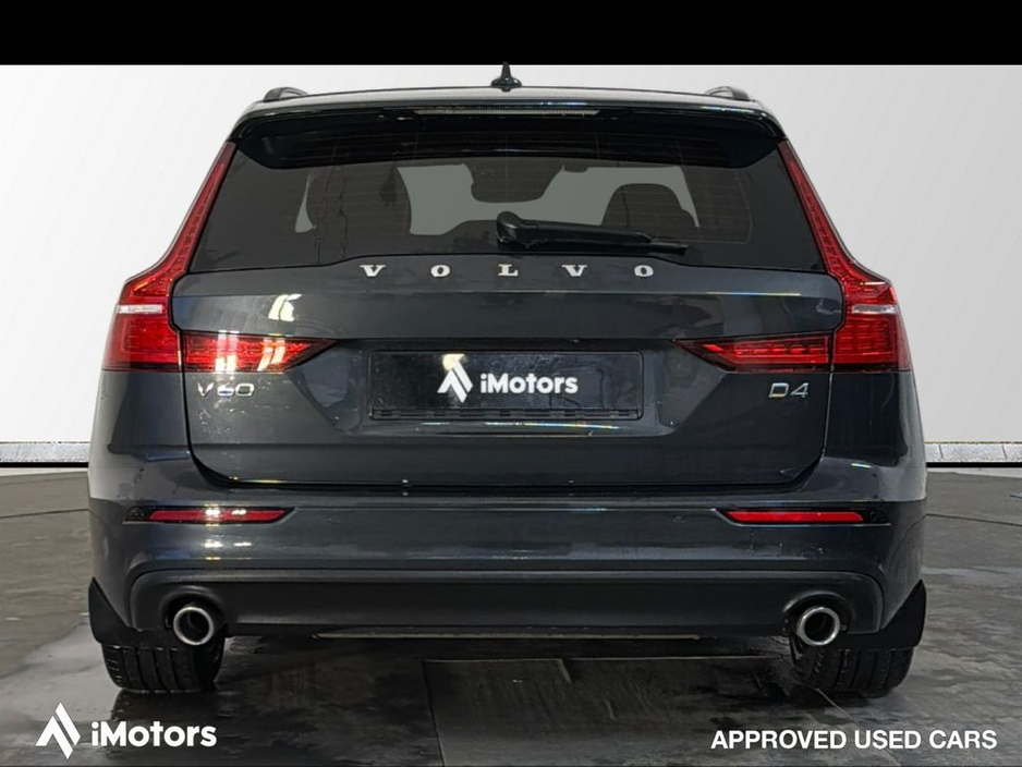 2020 Volvo V60 D4 MOM AT 5DR Auto €26,900