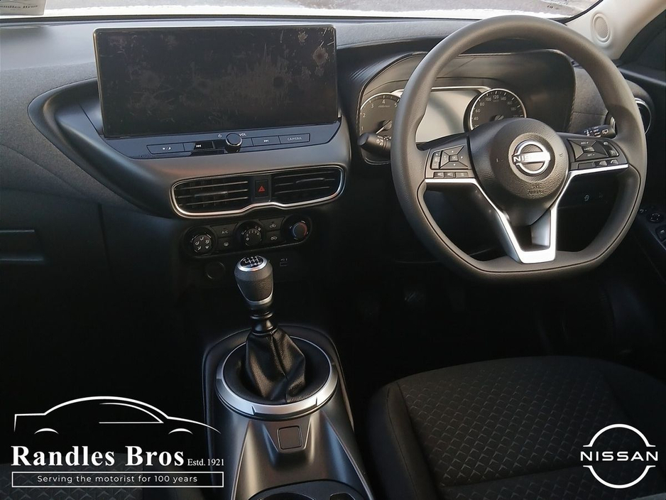 2025 Nissan Juke - image 12