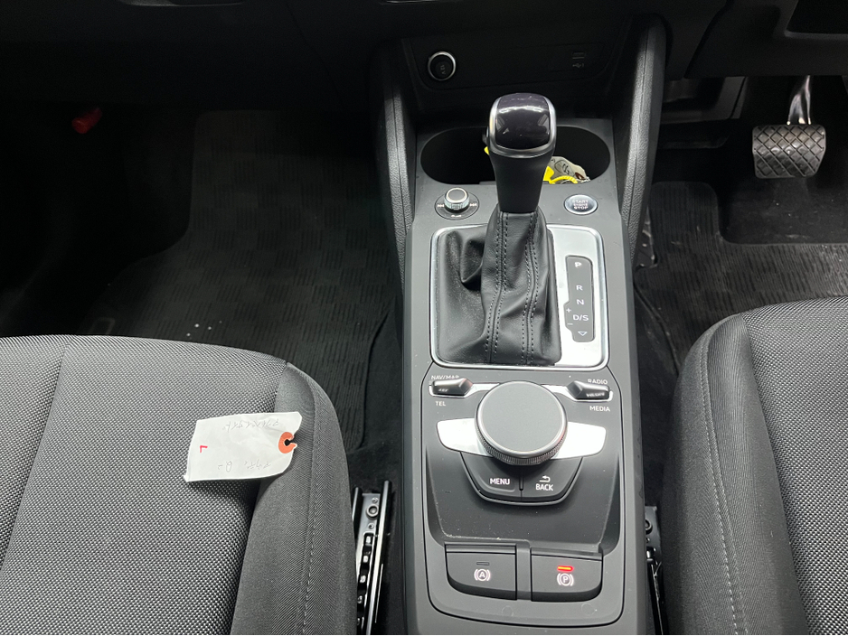 2024 Audi Q2 €36950 2024 AUDI Q2 35TDI ADVANCED 2.0 AUTOMATIC / CRUISE CONTROL / REVERSE CAMERA / HEATED SEATS / APPLE CARPLAY €36,950