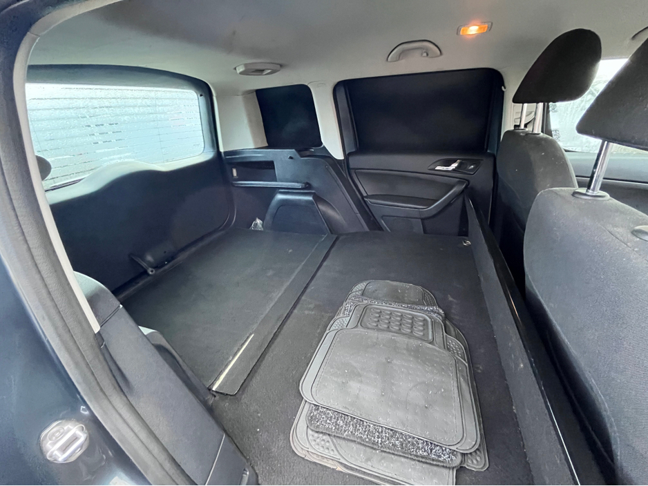 2015 Skoda Yeti - image 10