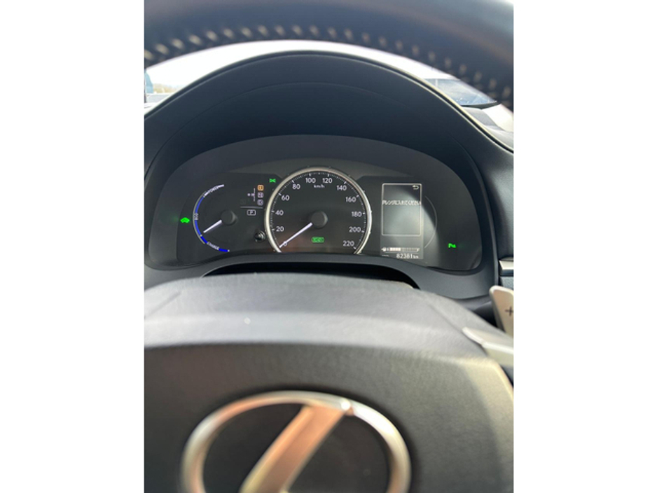 2019 Lexus CT 200 h - image 18