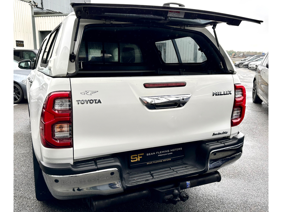 2021 Toyota Hilux - image 13