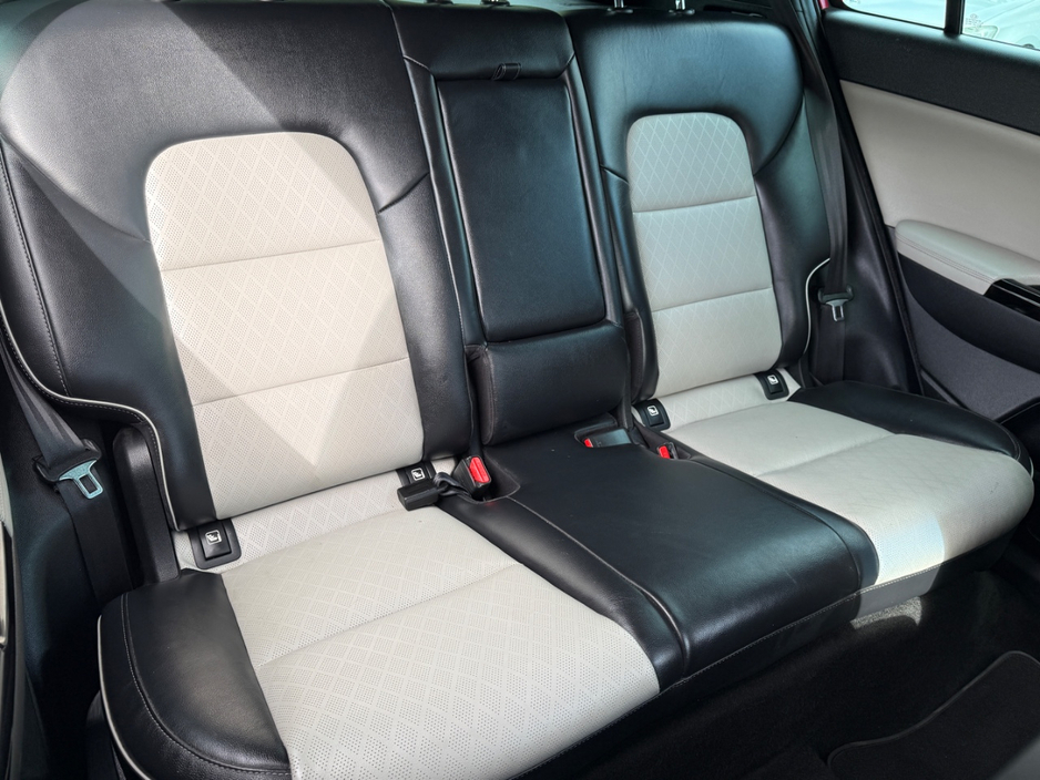 2018 Kia Sportage - image 22
