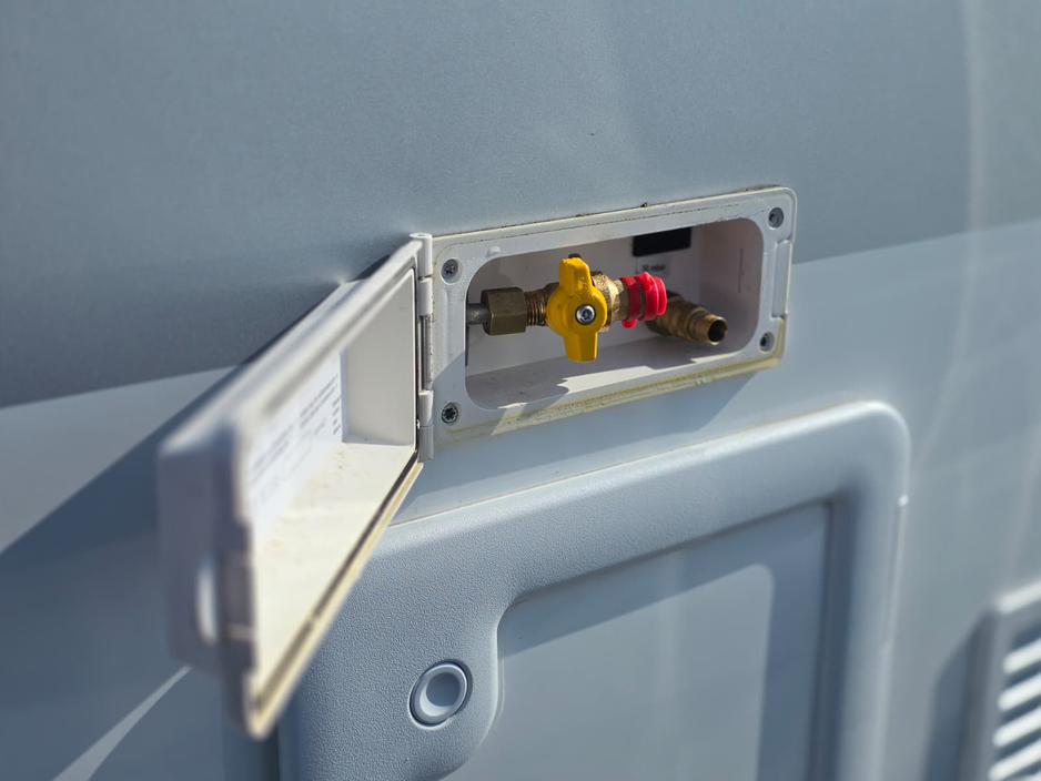 2025 Ford Transit - image 39