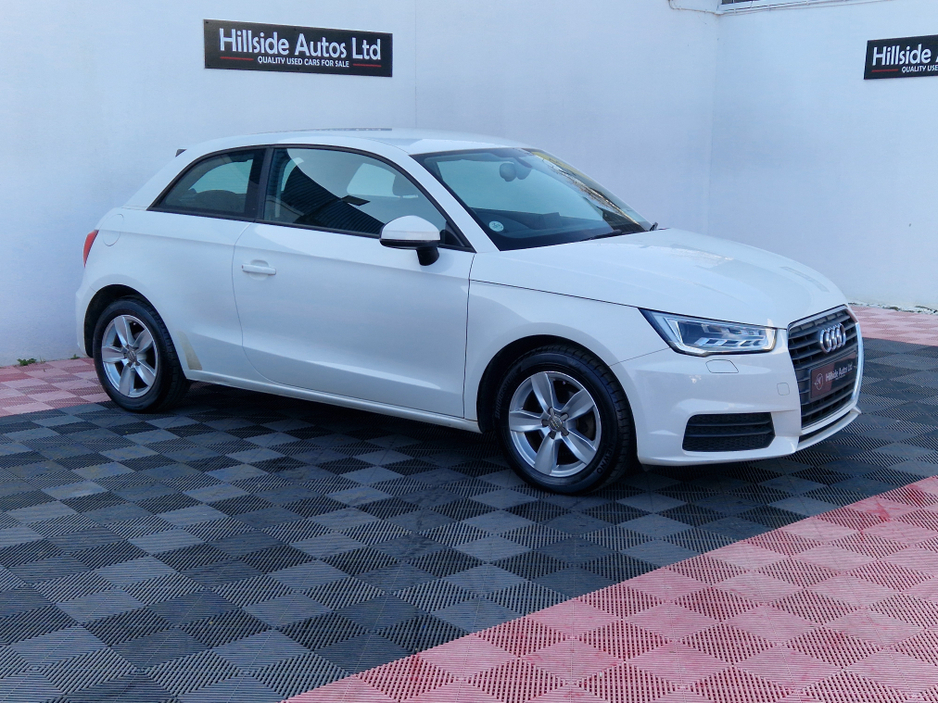 2015 Audi A1 - image 15