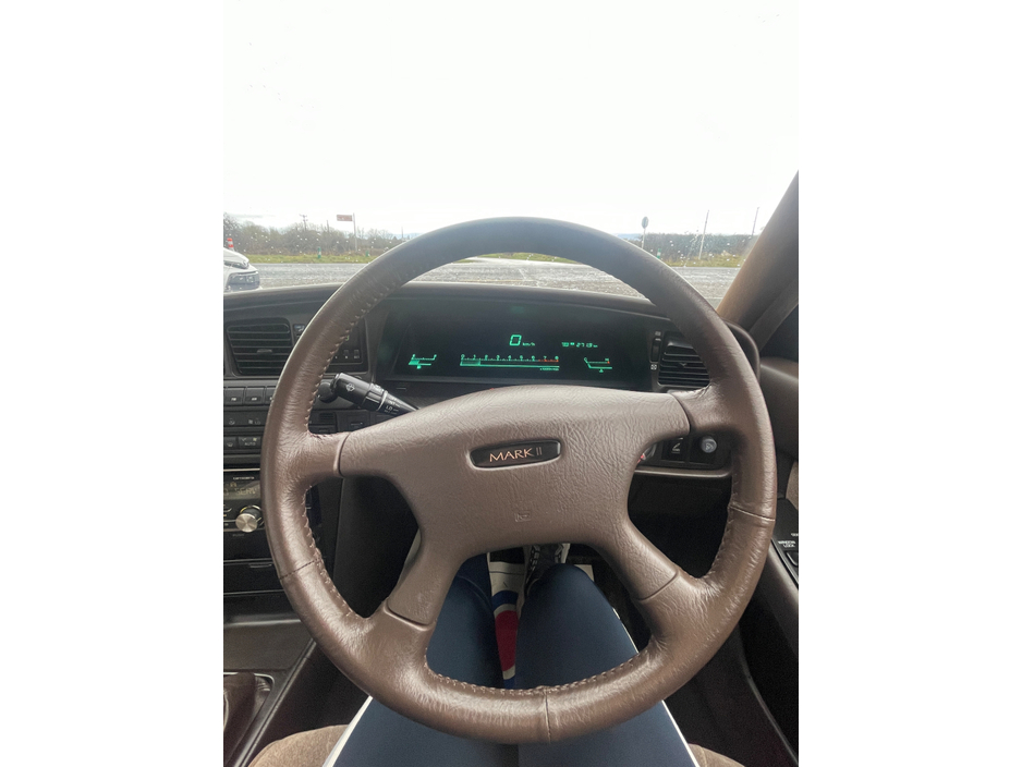 1991 Toyota Mark II - image 10