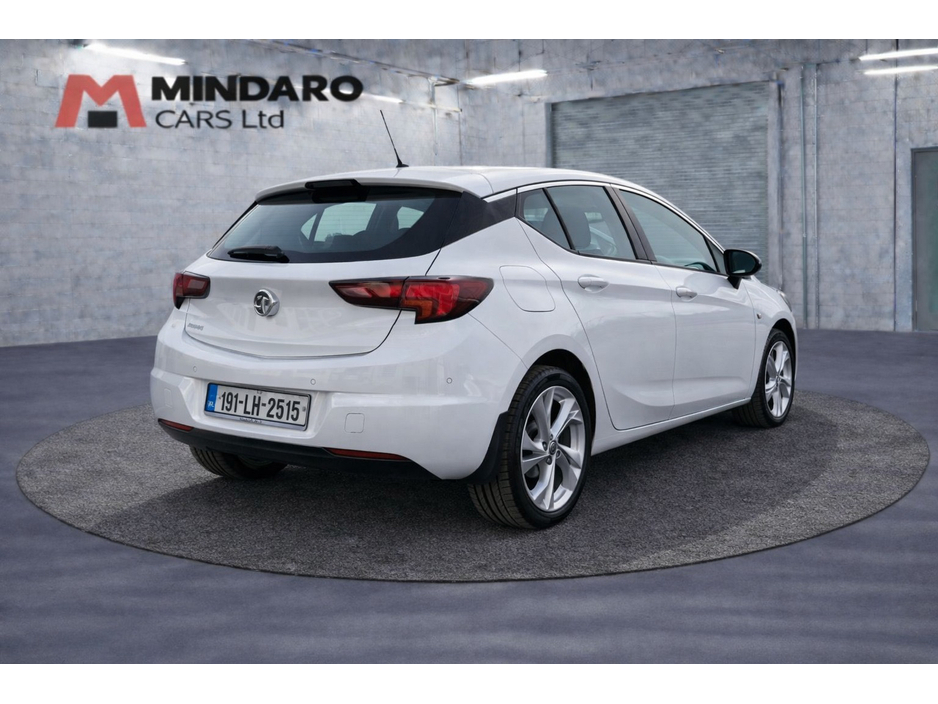 2019 Opel Astra - image 6