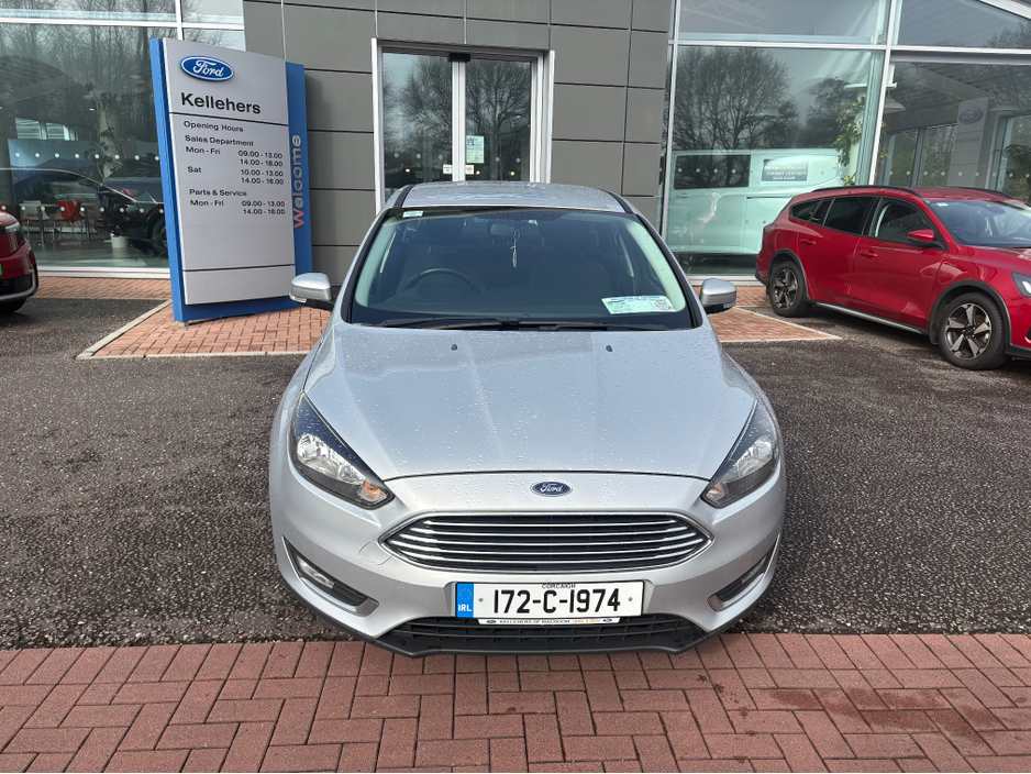 2017 Ford Focus - image 2