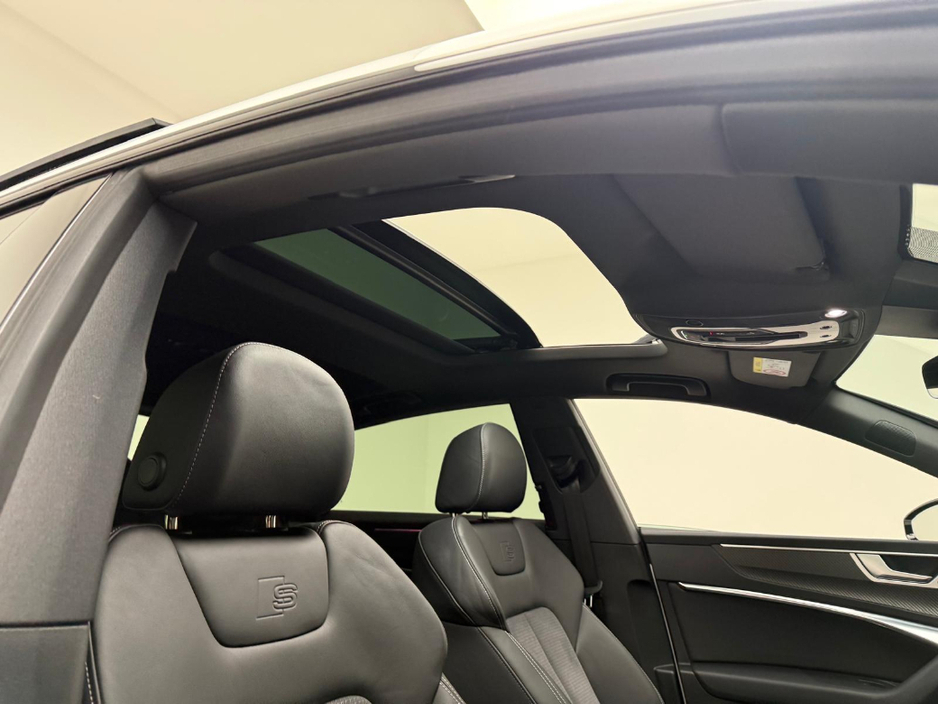 2025 Audi A7 - image 5
