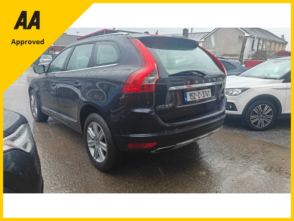 2015 Volvo XC60 - image 10