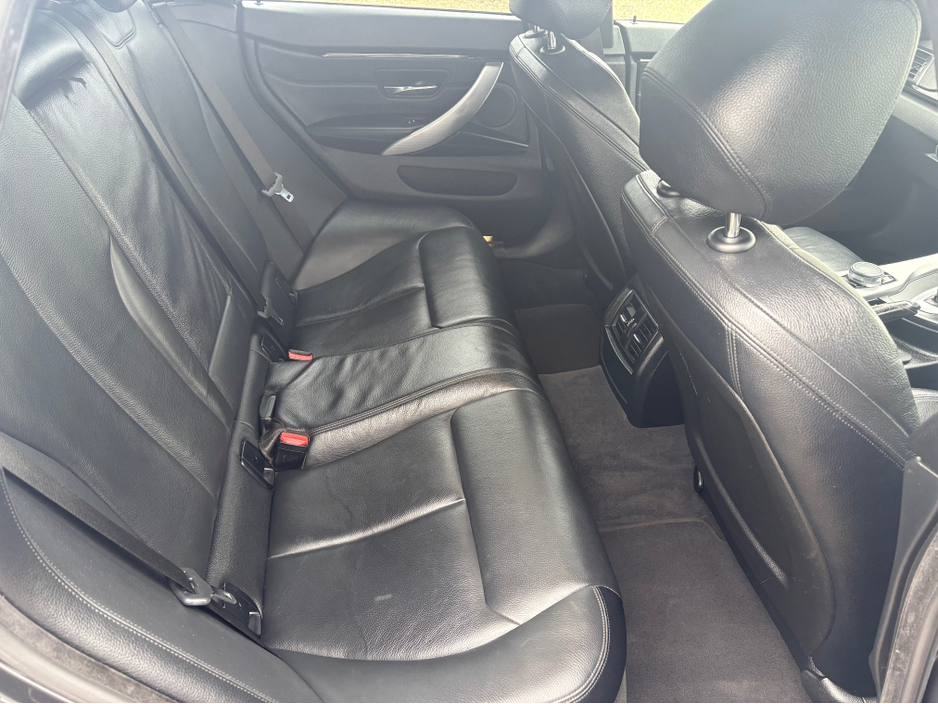 2017 BMW 4 Series - image 17