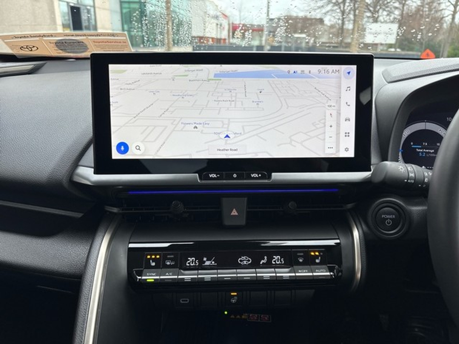 2025 Toyota C-HR - image 13