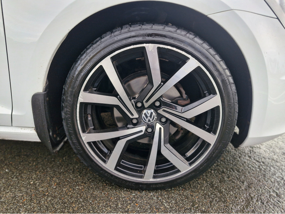 2015 Volkswagen Golf 1.2 TSI MANUAL €8,750