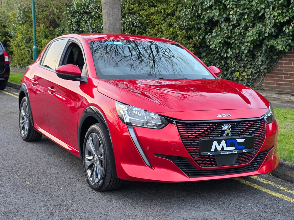 2021 Peugeot 208 - image 4